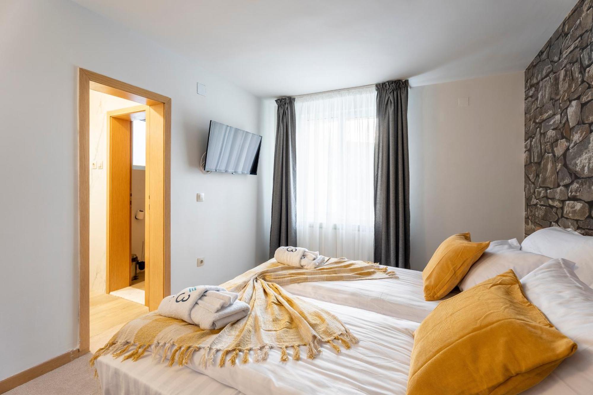 103 View Park Hotel Panichishte Luaran gambar
