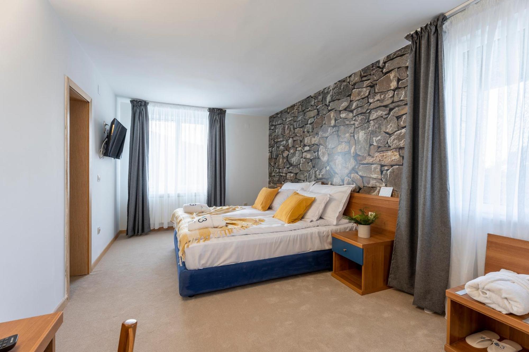 103 View Park Hotel Panichishte Luaran gambar