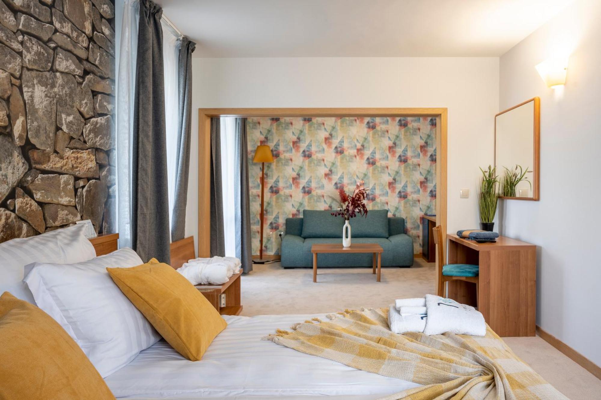 103 View Park Hotel Panichishte Luaran gambar